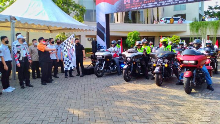 Gubernur Arinal Hadiri HDCI Peduli Bangsa dan Lepas Etape 3 Rally Wisata HDCI